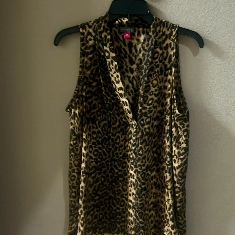 Cute leopard tank top blouse
